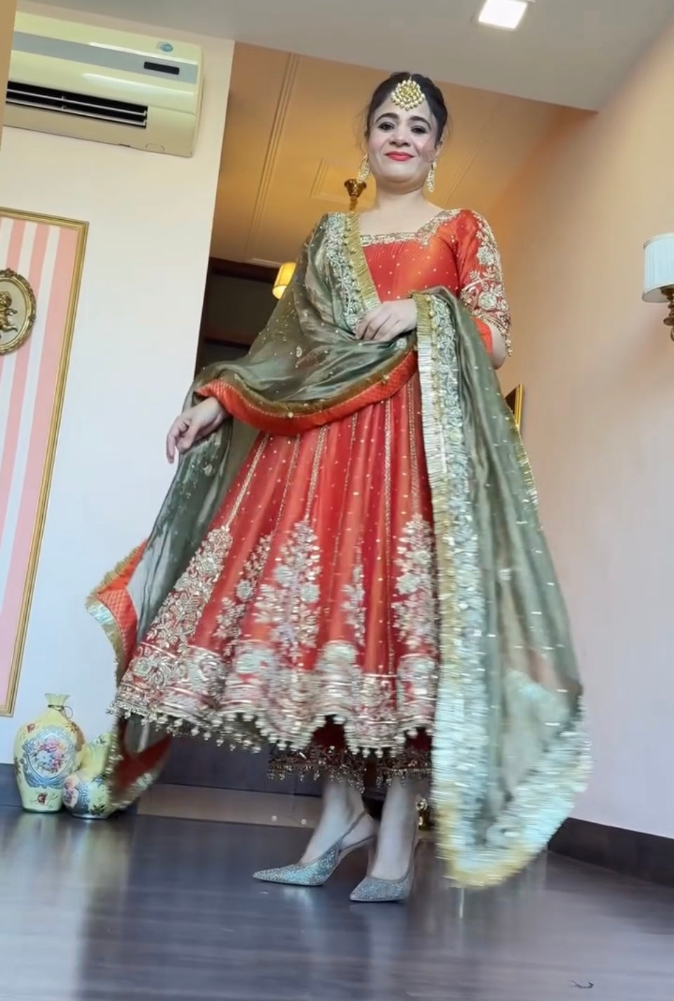 💥Silk Embroidered Anarkali Set💥