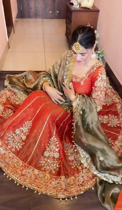 💥Silk Embroidered Anarkali Set💥