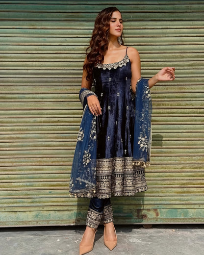 ✨ Royal Silk Embroidered Anarkali Set ✨