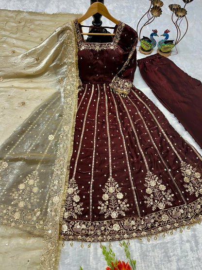 💥Silk Embroidered Anarkali Set💥