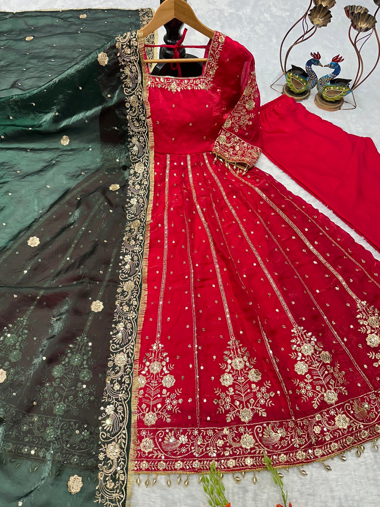 💥Silk Embroidered Anarkali Set💥
