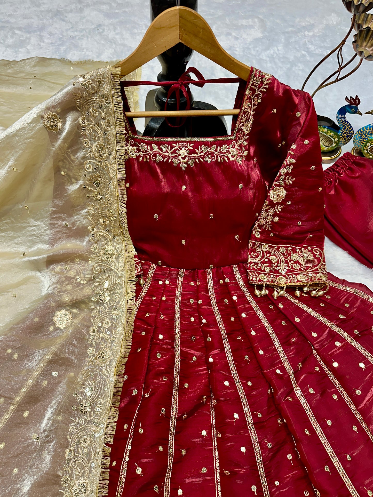 💥Silk Embroidered Anarkali Set💥