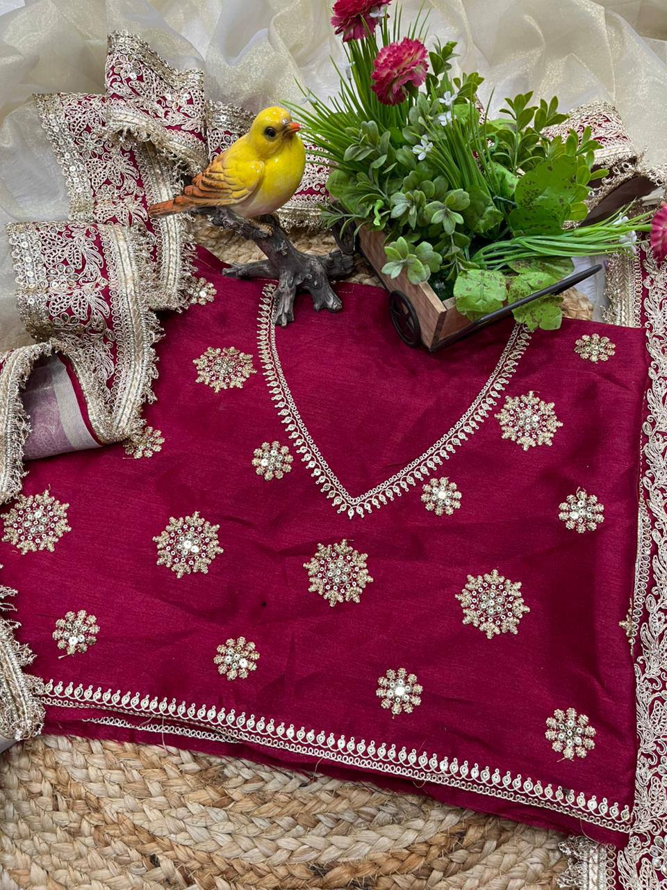✨ Royal Ivory Tissue Silk Saree with Designer Embroidered Border 👑✨