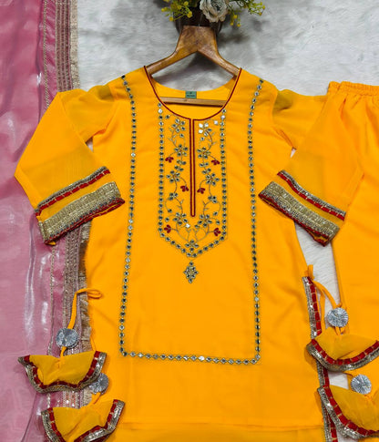 ✨ Maharani Noor Embroidered Sharara Suit Set ✨