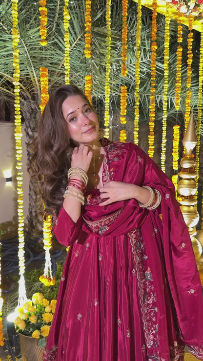✨ Maharani Luxe Silk Anarkali Suit Set ✨